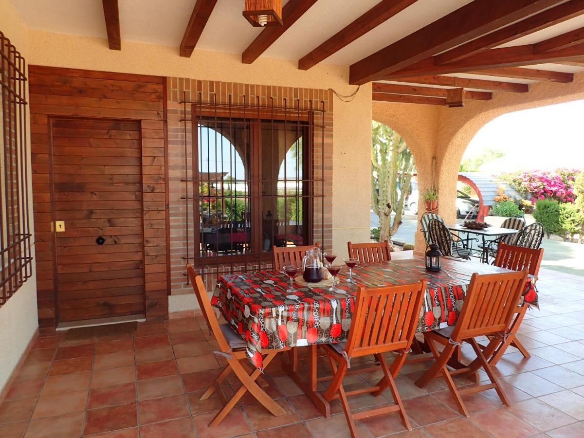 Villa Buganvilla Elche Exterior foto